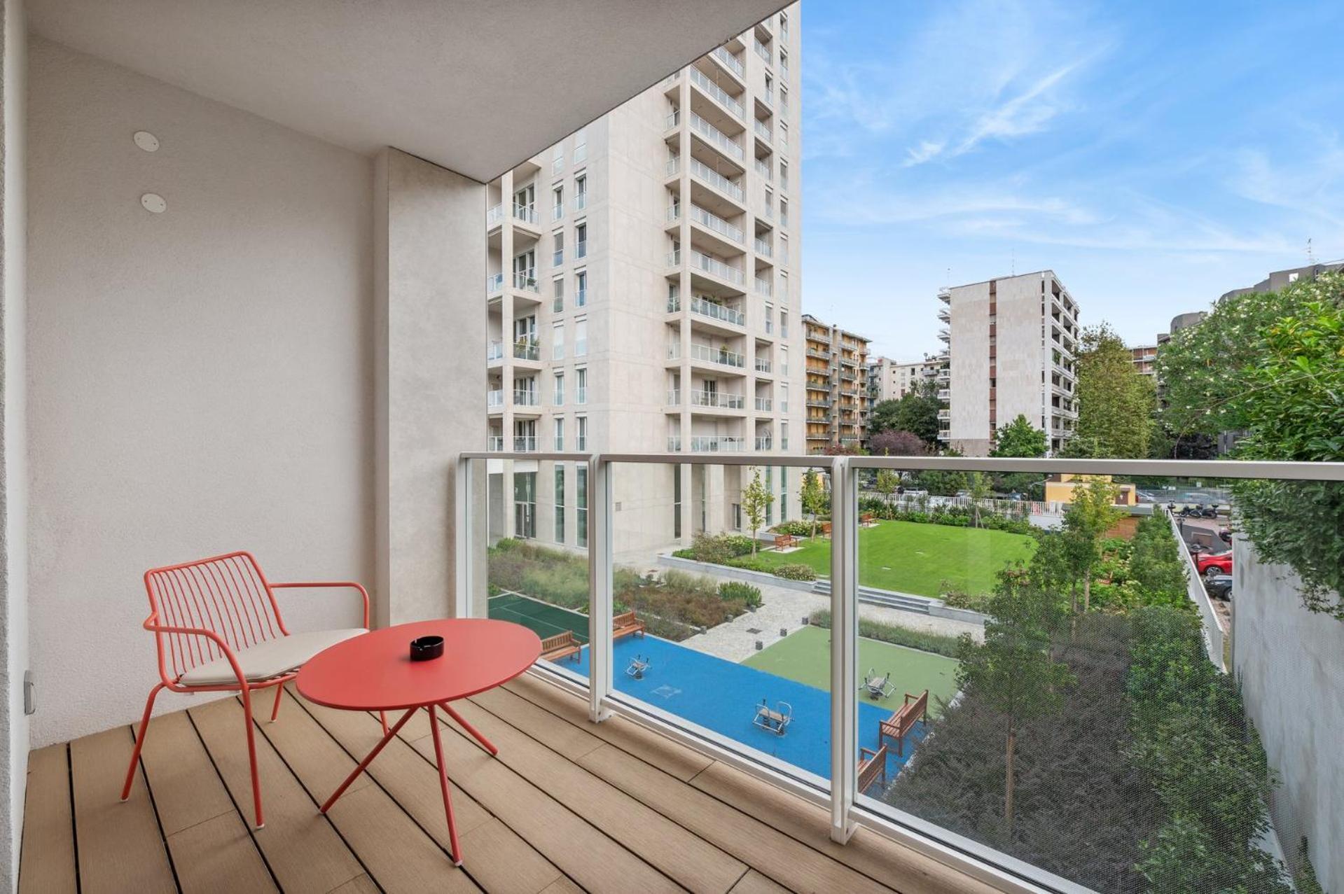 Limehome Milan Via Stresa Екстериор снимка