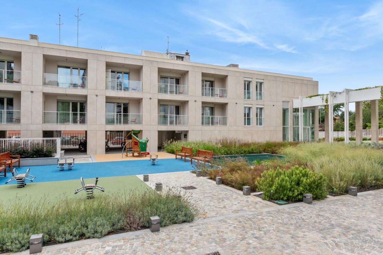 Limehome Milan Via Stresa Екстериор снимка