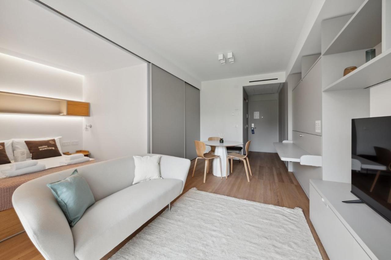 Limehome Milan Via Stresa Екстериор снимка